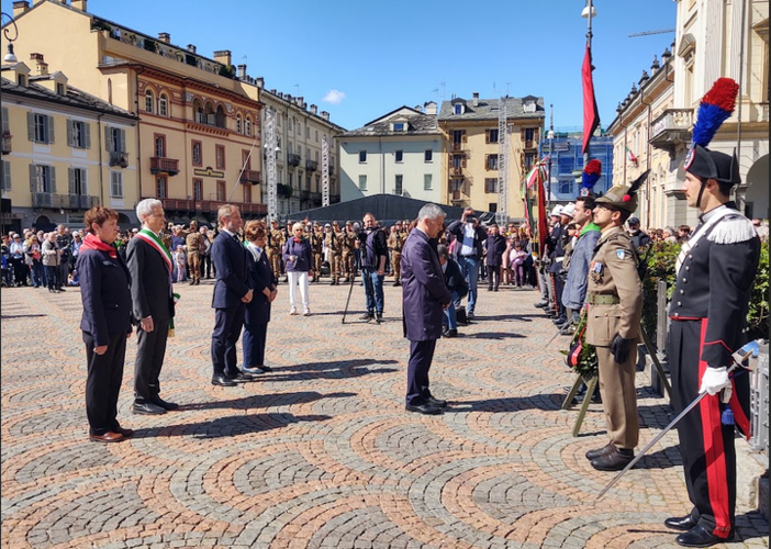 25 Aprile in Piazza Chanoux: Gianni Nuti richiama la Resistenza per rigenerare la speranza