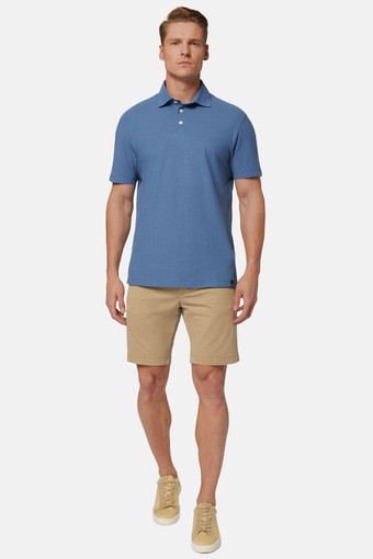 Polo e bermuda: gli abbinamenti strategici per un outfit maschile iconico e versatile