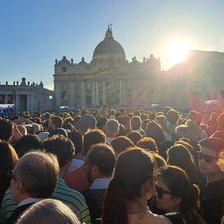 Pensieri ed emozioni da Piazza San Pietro: Leone XIV, &quot;con lui sogniamo la pace&quot;