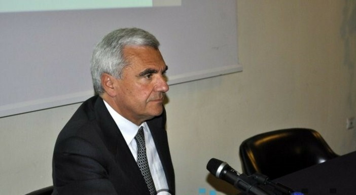 L'integrazione ospedale-territorio: uno slogan ripetuto o una sfida per la sanità di domani? L'integrazione ospedale-territorio: uno slogan ripetuto o una sfida per la sanità di domani?