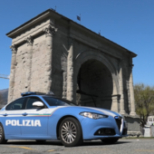 Aosta, controlli straordinari nel weekend: 130 identificati, un denunciato e un ordine di allontanamento