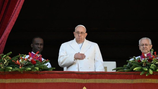 Grazie, Santo Padre: la Valle saluta Francesco con gratitudine e commozione  SEGUONO AGGIORNAMENTI
