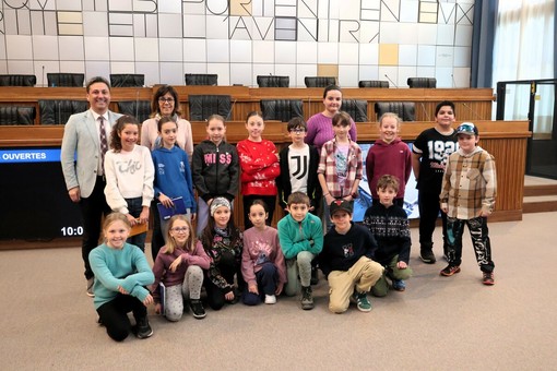 Portes ouvertes al Consiglio Valle: visita della classe V della scuola primaria di La Salle