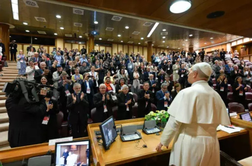 Il papa nell'aula del Sinodo in Vaticano (imm. di repertorio) | Credi Vatican Media Il papa nell'aula del Sinodo in Vaticano (imm. di repertorio) | Credi Vatican Media