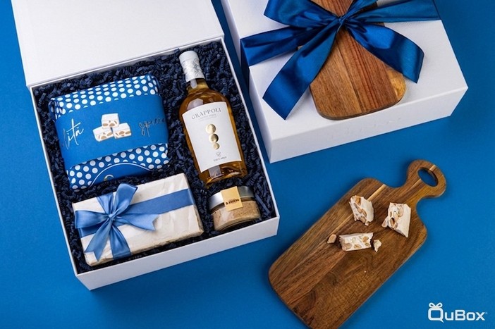 Regali di Natale per dipendenti e clienti: 5 idee per le PMI valdostane che vogliono distinguersi Regali di Natale per dipendenti e clienti: 5 idee per le PMI valdostane che vogliono distinguersi