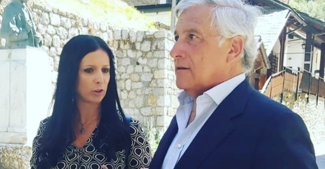 Emily Rini Coordinatrice FI VdA ed il ministro Antonio Tajani Emily Rini Coordinatrice FI VdA ed il ministro Antonio Tajani