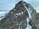 Soccorso alpino in azione sul Monte Bianco: Parapendista Bloccato a Oltre 4000 Metri (Video)