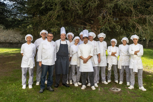 Il Maestro Giuseppe Geppo Di Mauro con gli allievi