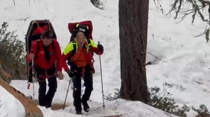 Intervento al Rifugio Vittorio Emanuele II, soccorso in quota tra meteo avversa e rischi operativi Intervento al Rifugio Vittorio Emanuele II, soccorso in quota tra meteo avversa e rischi operativi