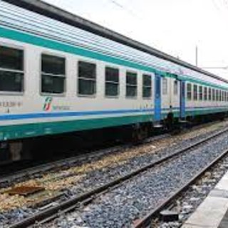 Ferrovia, stop ai treni tra Chivasso e Ivrea dal 23 febbraio: arrivano i bus diretti Aosta-Torino