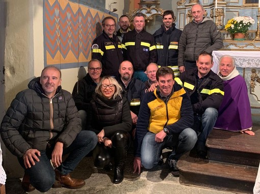 I Vigili del fuoco volontari al termine della messa. Nella galleria fotografica alcuni interventi del vigili del fuovo volontari