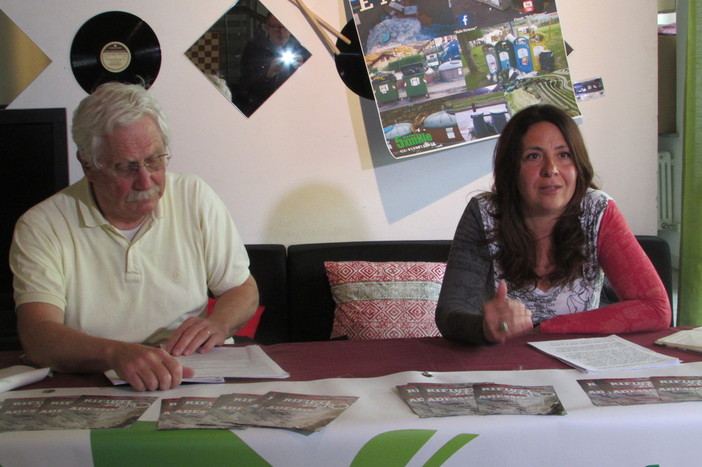 Paolo Meneghini e Jeanne Cheillon durante un'iniziativa di Valle Virtuosa