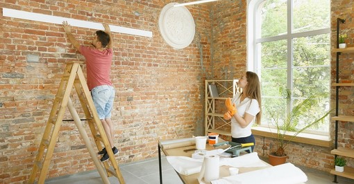 “Il trono dei mandati” — tra monarchie immaginarie e democrazie distratte “Il trono dei mandati” — tra monarchie immaginarie e democrazie distratte