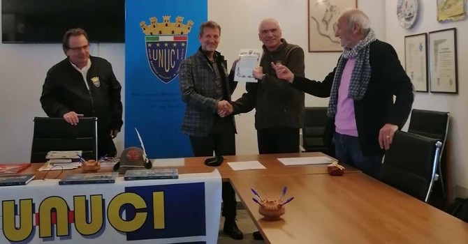 Da sn:  Cap. Com. CRI Piffari Antonello, Ten. Alp. Vizzi Erik, presidente UNUCI Ferrero Massimo, il relatore Gen. B. Vizzi Antonio