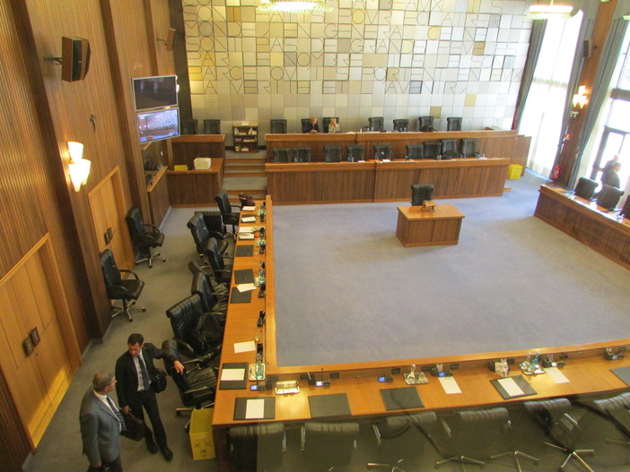 Slitta Consiglio Valle straordinario su crisi Courmayeur