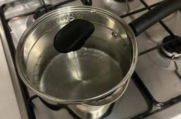 Acqua sotto controllo ad Aosta: scatta la bollitura precauzionale per migliaia di utenze Acqua sotto controllo ad Aosta: scatta la bollitura precauzionale per migliaia di utenze