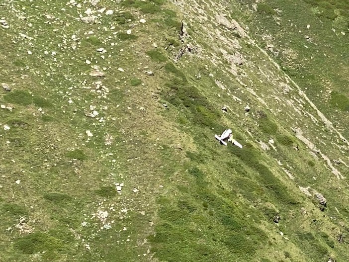Precipita un ultraleggero nei pressi del rifugio Frassati: tre svizzeri feriti e trasportati al Parini