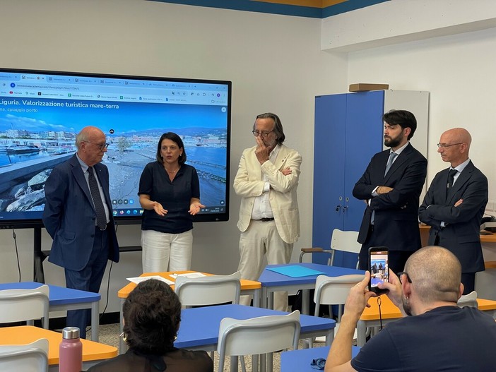 Accordo tra ADAVA e ITS Liguria: alleanza tra Valle d'Aosta e Liguria per la formazione dei giovani nel settore alberghiero Accordo tra ADAVA e ITS Liguria: alleanza tra Valle d'Aosta e Liguria per la formazione dei giovani nel settore alberghiero