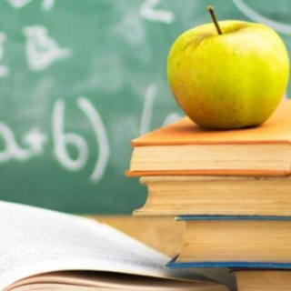 Bourses d’études pour les élèves des écoles secondaires du deuxième degré n’existant pas en Vallée d’Aoste ou situées hors du territoire régional Bourses d’études pour les élèves des écoles secondaires du deuxième degré n’existant pas en Vallée d’Aoste ou situées hors du territoire régional