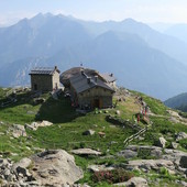 MONTAGNA VDA: Donnas alla scoperta del Rifugio Bonze MONTAGNA VDA: Donnas alla scoperta del Rifugio Bonze