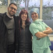 I tre autori principali, da sx, Emanuele Koumantakis e Christine Rollandin (statistici della scuola di specializzazione in Statistica Medica dell'università degli studi di Torino) e Enrica Delfino (anestesista rianimatore dell'Ausl Valle d'Aosta)
