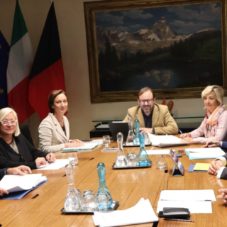 77e session du Parlement Jeunesse du Québec, appel à candidatures pour deux jeunes Valdôtains 77e session du Parlement Jeunesse du Québec, appel à candidatures pour deux jeunes Valdôtains