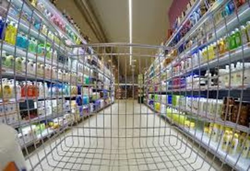 L'indicatore dei Consumi Confcommercio ha registrato un aumento dello 0,1% mensile e dello 0,6% su base annua