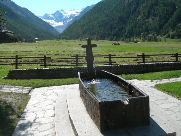 Cogne: La maggioranza tra stipendi gonfi e consigli blindati