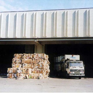 Rifiuti, le associazioni alzano la voce: “Subito l’Osservatorio regionale e un confronto pubblico sul nuovo Piano”