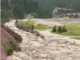 Breuil-Cervinia di nuovo sott'acqua: quattro persone salvate in elicottero, otto anni dopo si riapre la polemica sulla prevenzione Breuil-Cervinia di nuovo sott'acqua: quattro persone salvate in elicottero, otto anni dopo si riapre la polemica sulla prevenzione