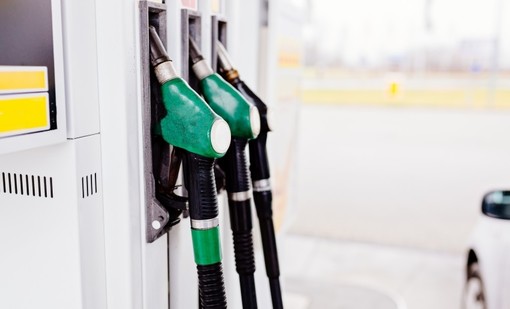 Carburanti, rialzo dei prezzi per 12,2 centesimi