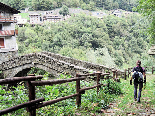 MONTAGNA VDA: Château (Champorcher) – Crest – La Veulla (Pontboset) MONTAGNA VDA: Château (Champorcher) – Crest – La Veulla (Pontboset)