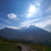 Il Monte Leone salendo allo Straffelgrat (ph. M. Carlesso)
