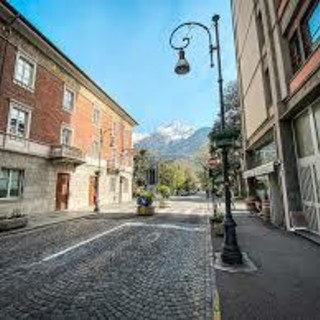 Assenza di parcheggi gratuiti non motivata dal Comune di Aosta