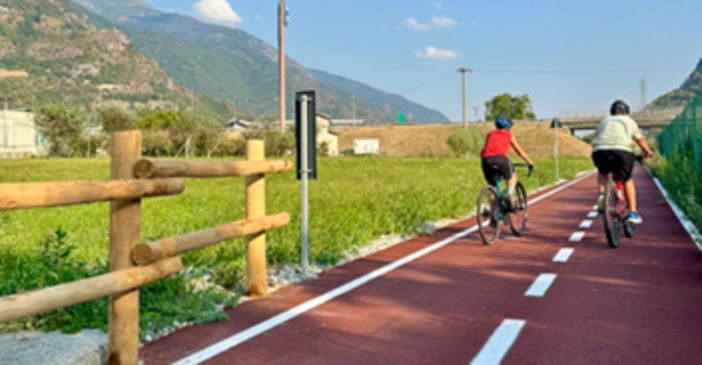 Inaugurazione della nuova pista ciclabile tra Pont-Saint-Martin e Donnas Inaugurazione della nuova pista ciclabile tra Pont-Saint-Martin e Donnas