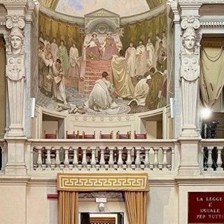 Toghe rosse, toghe nere e toghe arcobaleno