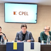Al centro l'assessore Lavevaz