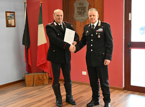 L’Appuntato Scelto Q.S. Riccardo Vannucci con il Col. Livio Propato Comandante del Gruppo L’Appuntato Scelto Q.S. Riccardo Vannucci con il Col. Livio Propato Comandante del Gruppo