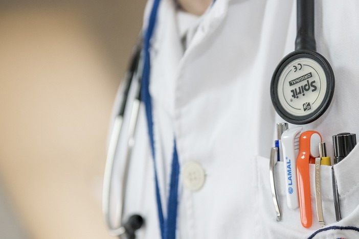 L'Azienda USL intensifica il reclutamento, aperti i concorsi per medici ed esperti L'Azienda USL intensifica il reclutamento, aperti i concorsi per medici ed esperti