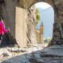 Passaggio a Donnas della via Francigena (ph. sito web Regione VdA)
