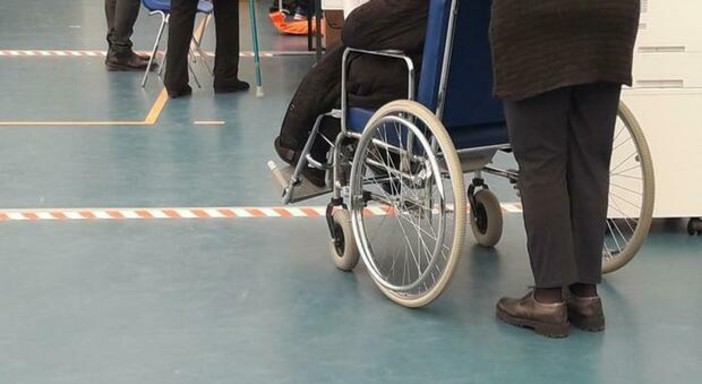 Campagna vaccinale: priorità per persone disabili