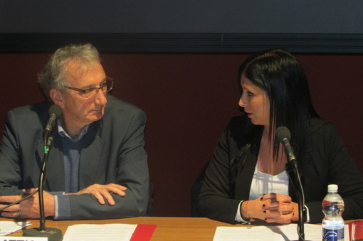 Gaetano De Gattis ed Emily Rini durante la conferenza stampa Gaetano De Gattis ed Emily Rini durante la conferenza stampa