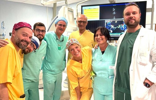 L’equipe della Cardiologia, guidata dal Dott. Paolo Scacciatella, che ha eseguito con successo un intervento di cardioneuroablazione