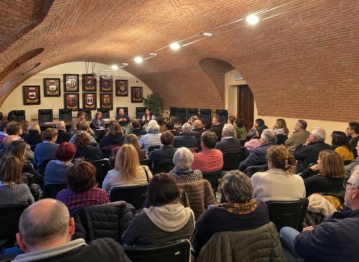 Quart, rifiuti, servizi e parcheggi: Quart Demain incalza la maggioranza Quart, rifiuti, servizi e parcheggi: Quart Demain incalza la maggioranza