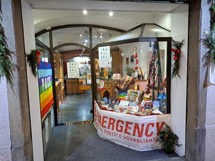 A Natale scegli la pace con Emergency. Il panettone “fatto per bene” arriva anche in Valle d’Aosta