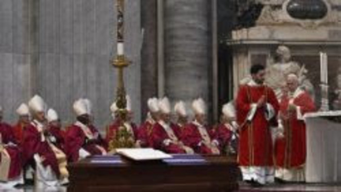 Léon XIV rend un dernier hommage au cardinal Camillo Ruini Léon XIV rend un dernier hommage au cardinal Camillo Ruini