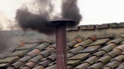 Prima fumata nera nel Conclave per il nuovo Papa