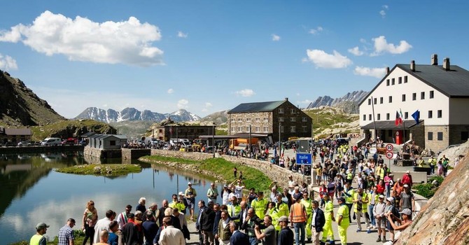 Festa per la riapertura