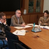 Al centro Giulio Grosjacques