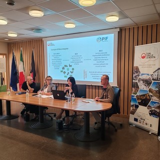 Da sn: Alessandro Rota, Dirigente Autorità di gestione CSR 2023-2027, Assessore all’Agricoltura e Risorse naturali Speranza Girod, Coordinatrice GAL Valle d’Aosta Marta Anello, Presidente GAL Valle d'Aosta Camillo Rosset (ph. GAL)